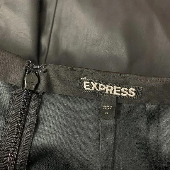 Express Pleated Faux Leather Mini Skirt Grommet - Picture 5 of 6